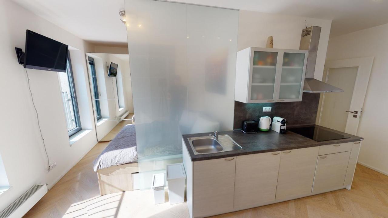 Onsite Free Garage Parking, 10Min Centre By Bus Apartment Praga Exterior foto