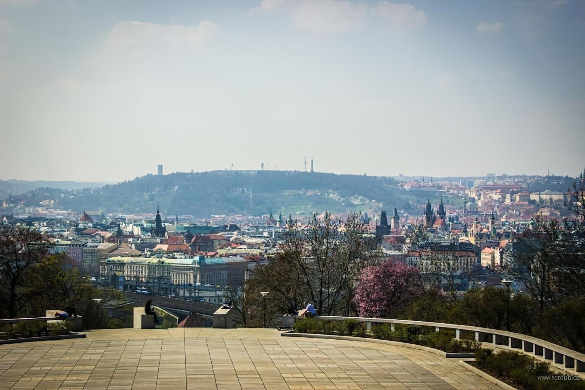 Onsite Free Garage Parking, 10Min Centre By Bus Apartment Praga Exterior foto